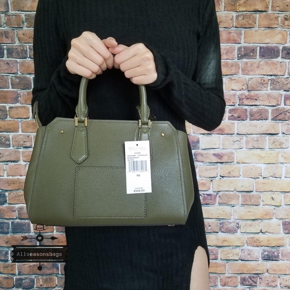 Michael Kors Medium hayes Studded Satchel Bag - Picture 5 of 7